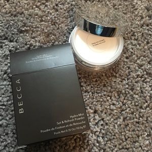Becca hydra-mist set & refresh powder